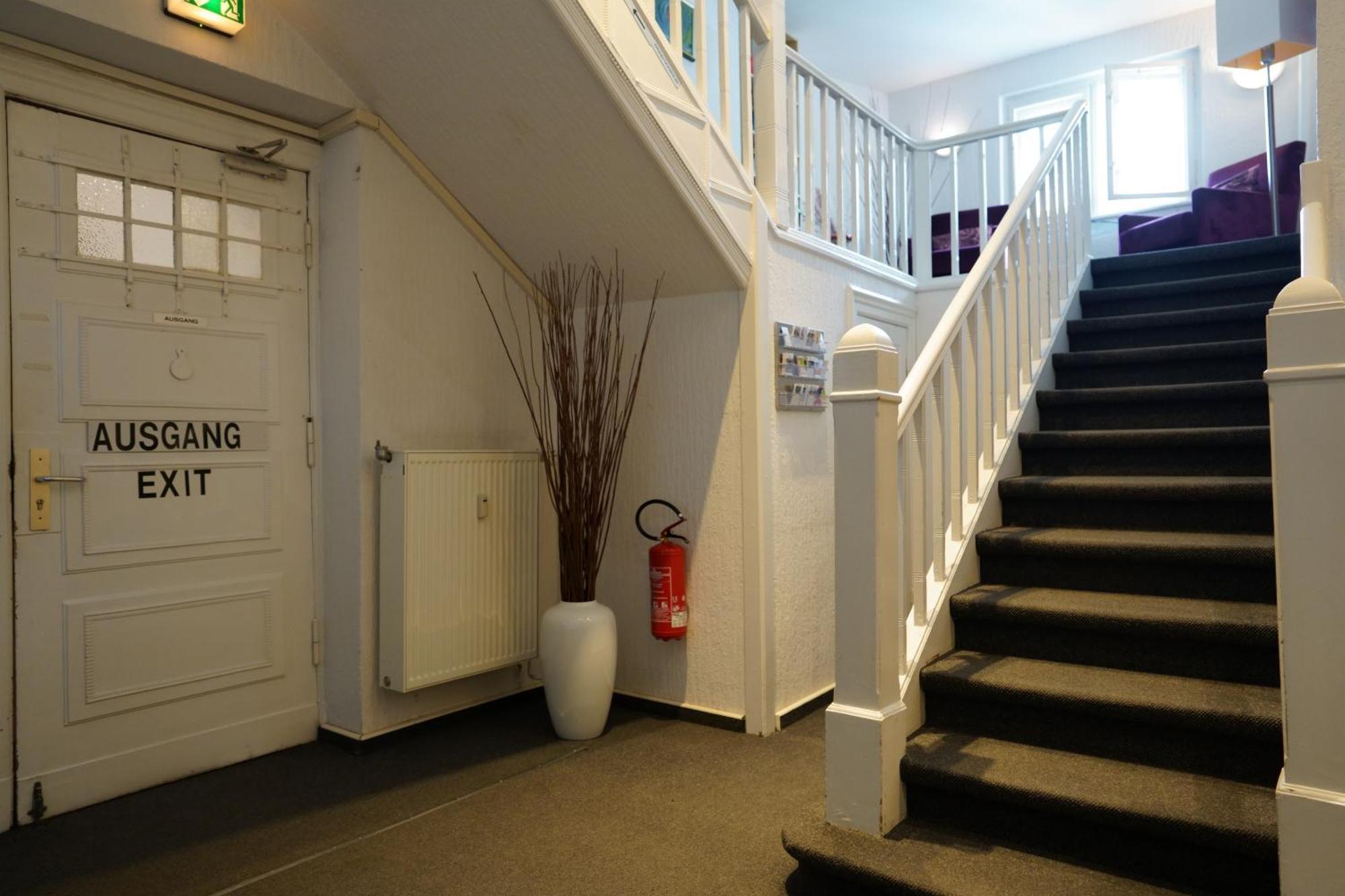 Hotel Ambert — Fotos 1